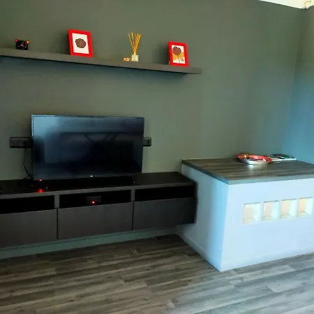 En Duplex Au 3ieme Etage Sans Ascenseur Διαμέρισμα *