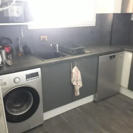 En Duplex Au 3ieme Etage Sans Ascenseur Διαμέρισμα