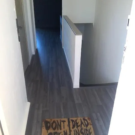 En Duplex Au 3ieme Etage Sans Ascenseur Apartment Hyeres